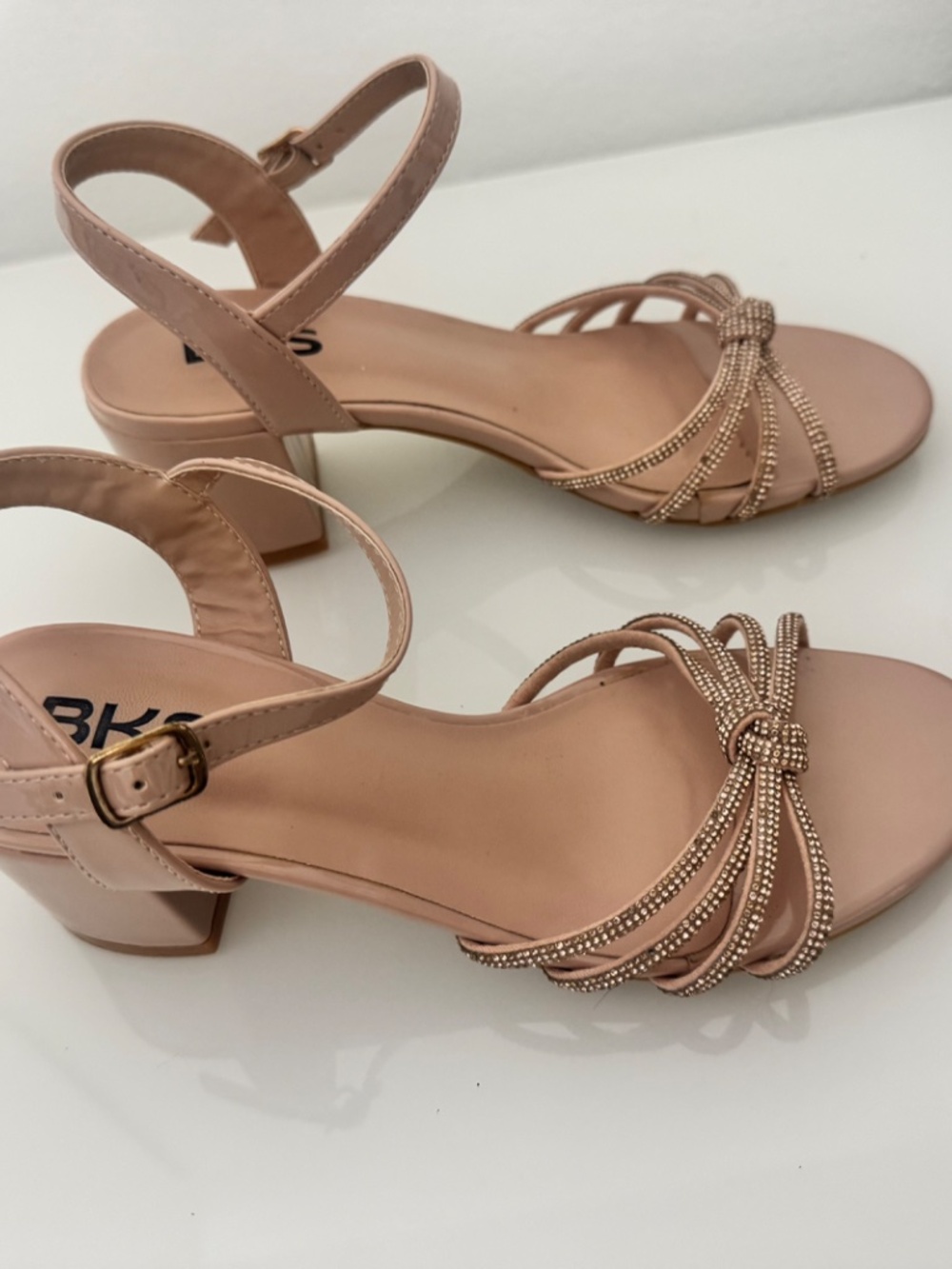 Heels - Picture 3 of 4